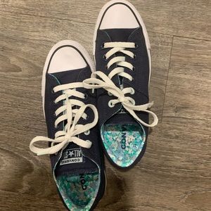 Converse size 7.5
